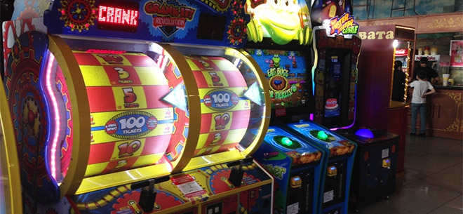Игровые автоматы для парков развлечений игровой автомат rally